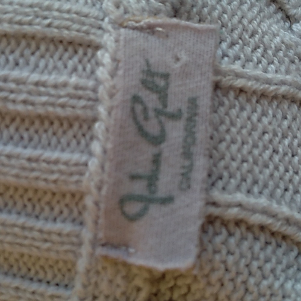 Brandy Melville gray/purple sweater vest - Picture 6 of 7